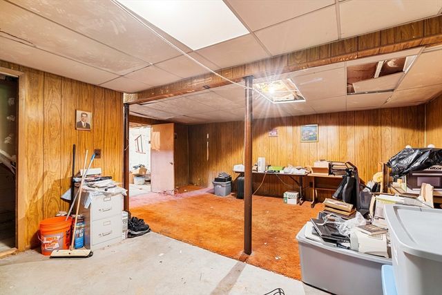 97 Fitch Rd, Lancaster, MA 01523