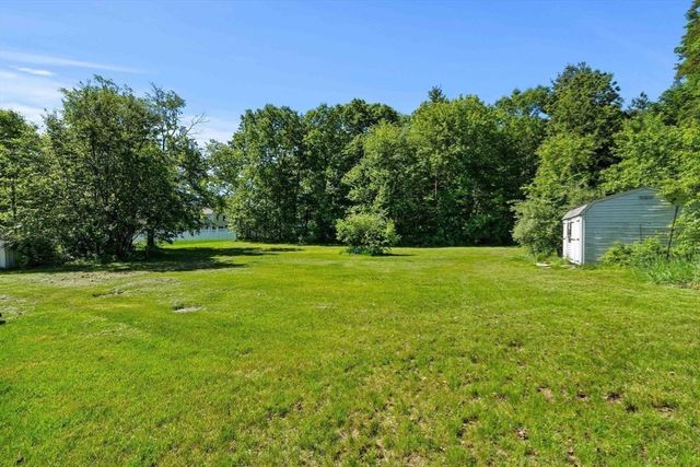 97 Fitch Rd, Lancaster, MA 01523