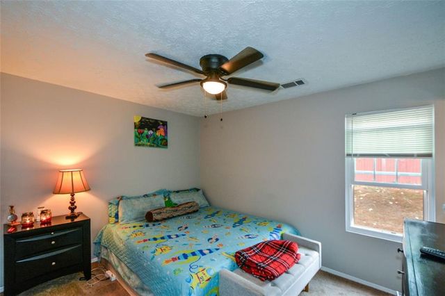 1126 Mainstreet Valley Drive, Stone Mountain, GA 30088