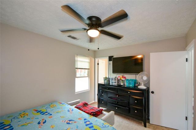 1126 Mainstreet Valley Drive, Stone Mountain, GA 30088