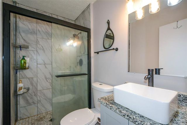 1126 Mainstreet Valley Drive, Stone Mountain, GA 30088