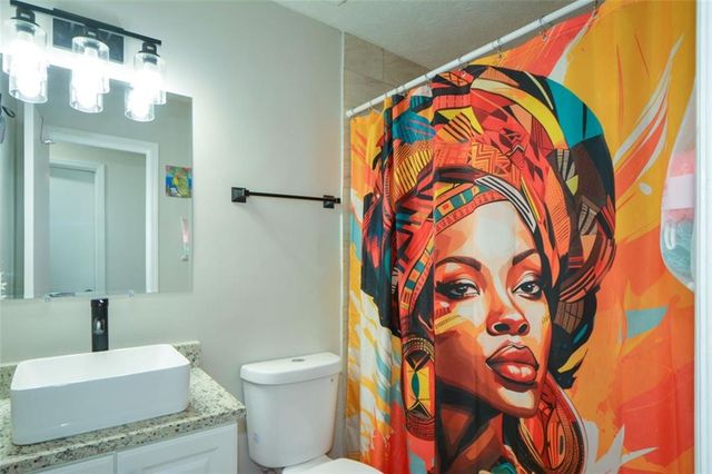 1126 Mainstreet Valley Drive, Stone Mountain, GA 30088