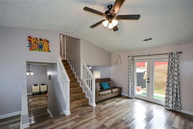 1126 Mainstreet Valley Drive, Stone Mountain, GA 30088