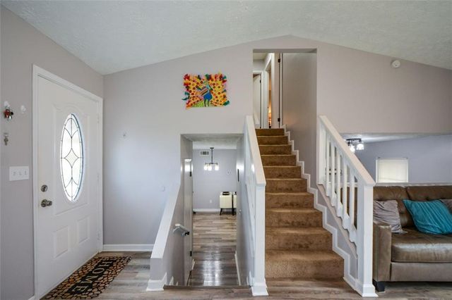 1126 Mainstreet Valley Drive, Stone Mountain, GA 30088