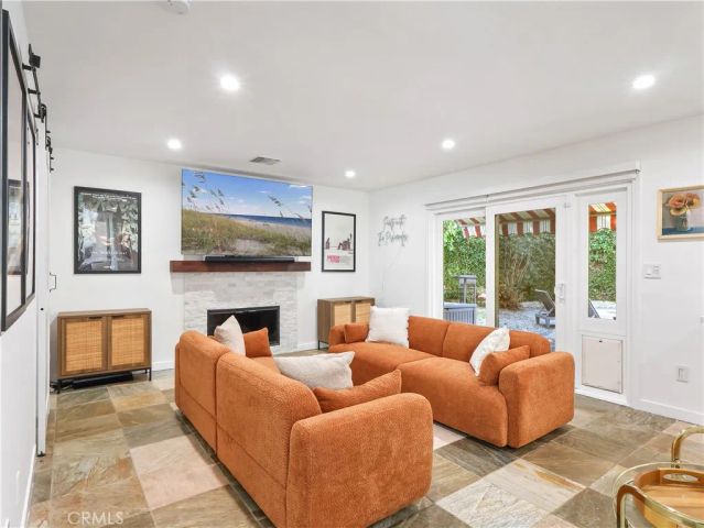 7819 Goldmine Lane, Lake Balboa, CA 91406