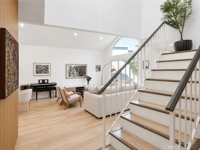 7819 Goldmine Lane, Lake Balboa, CA 91406