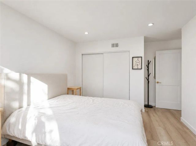 7819 Goldmine Lane, Lake Balboa, CA 91406