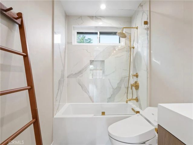 7819 Goldmine Lane, Lake Balboa, CA 91406