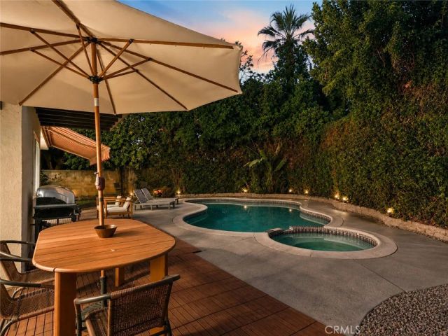 7819 Goldmine Lane, Lake Balboa, CA 91406