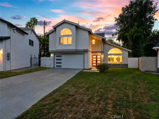 7819 Goldmine Lane, Lake Balboa, CA 91406