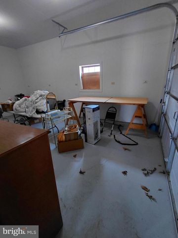 189 HAVEN FARMS CIR, Petersburg, WV 26847