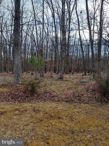 189 HAVEN FARMS CIR, Petersburg, WV 26847