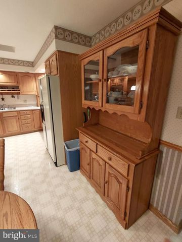 189 HAVEN FARMS CIR, Petersburg, WV 26847