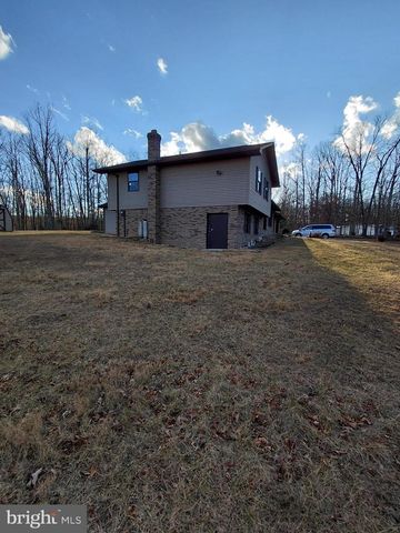 189 HAVEN FARMS CIR, Petersburg, WV 26847