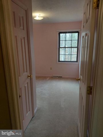 189 HAVEN FARMS CIR, Petersburg, WV 26847