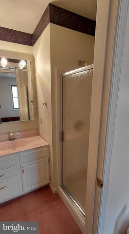 189 HAVEN FARMS CIR, Petersburg, WV 26847