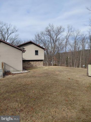 189 HAVEN FARMS CIR, Petersburg, WV 26847