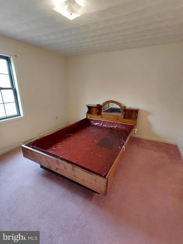 189 HAVEN FARMS CIR, Petersburg, WV 26847