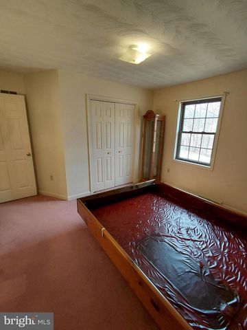 189 HAVEN FARMS CIR, Petersburg, WV 26847