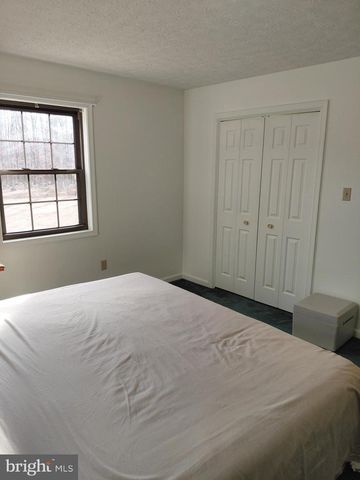 189 HAVEN FARMS CIR, Petersburg, WV 26847