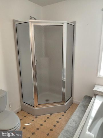 189 HAVEN FARMS CIR, Petersburg, WV 26847