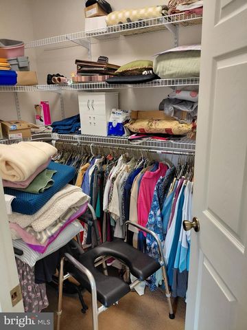 189 HAVEN FARMS CIR, Petersburg, WV 26847