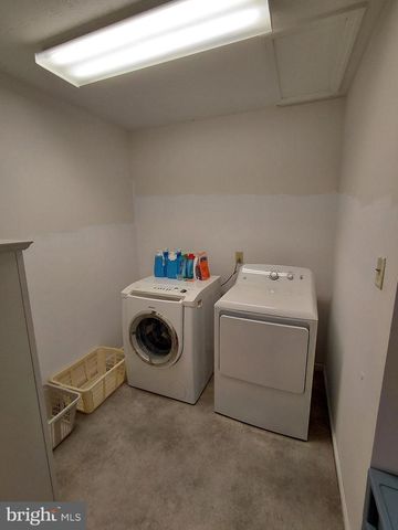 189 HAVEN FARMS CIR, Petersburg, WV 26847