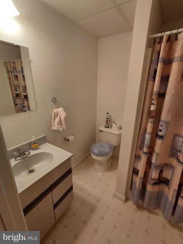 189 HAVEN FARMS CIR, Petersburg, WV 26847