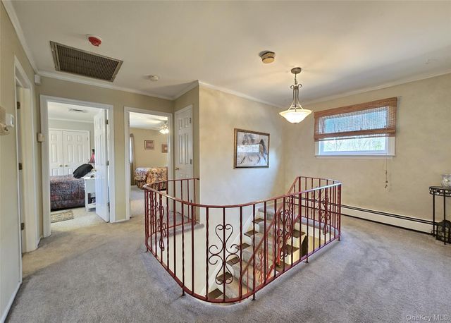 17 Ethan Lane, Ronkonkoma, NY 11779