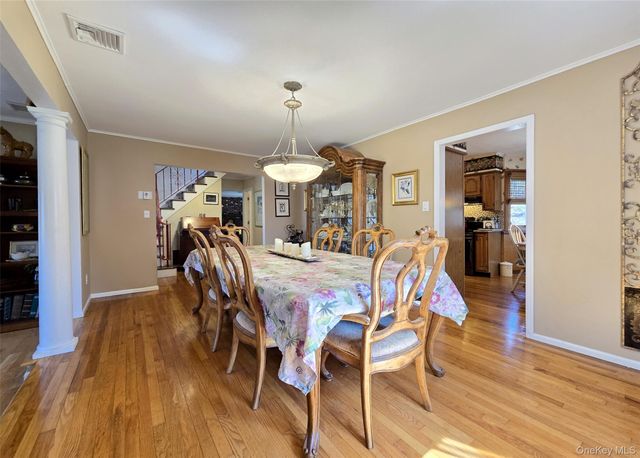 17 Ethan Lane, Ronkonkoma, NY 11779