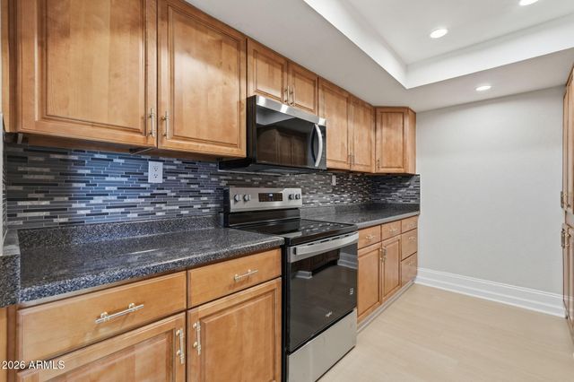 3825 E CAMELBACK Road 245, Phoenix, AZ 85018