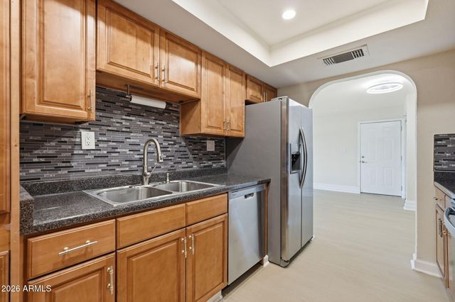 3825 E CAMELBACK Road 245, Phoenix, AZ 85018