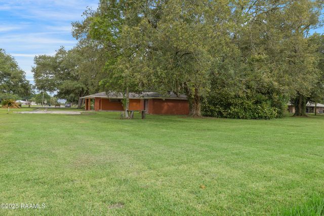 17639 Pelican Road, Erath, LA 70533