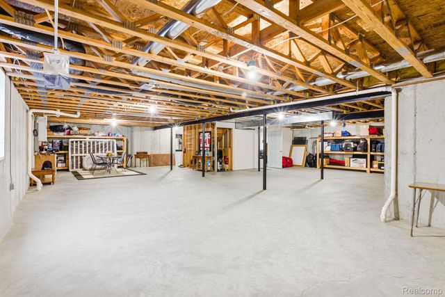 954 Edison Shores Court, Port Huron, MI 48060