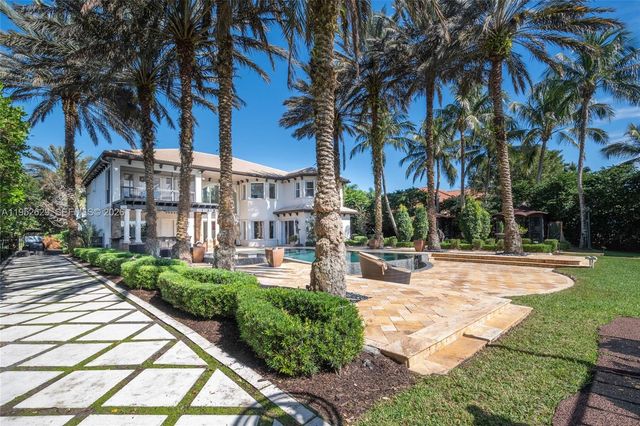 11356 Canyon Maple Blvd, Davie, FL 33330