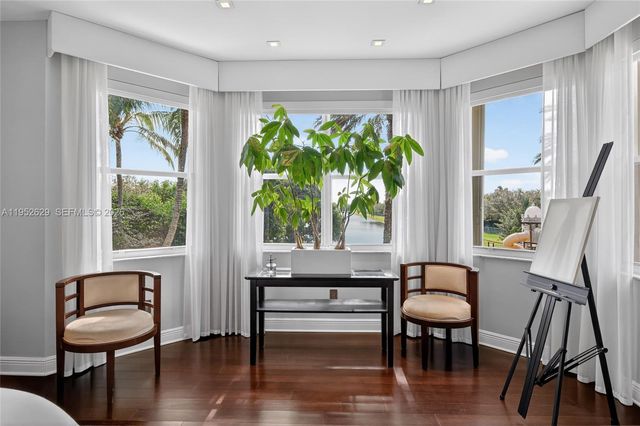 11356 Canyon Maple Blvd, Davie, FL 33330