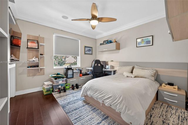 11356 Canyon Maple Blvd, Davie, FL 33330