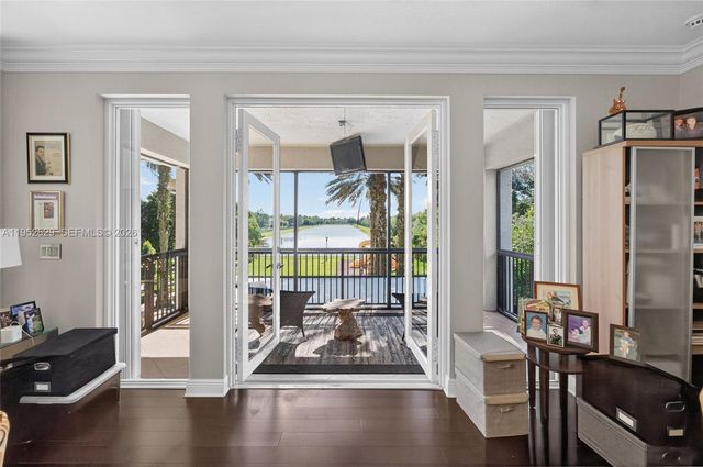 11356 Canyon Maple Blvd, Davie, FL 33330