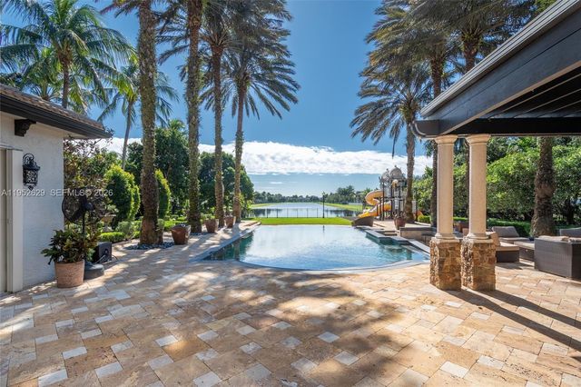 11356 Canyon Maple Blvd, Davie, FL 33330