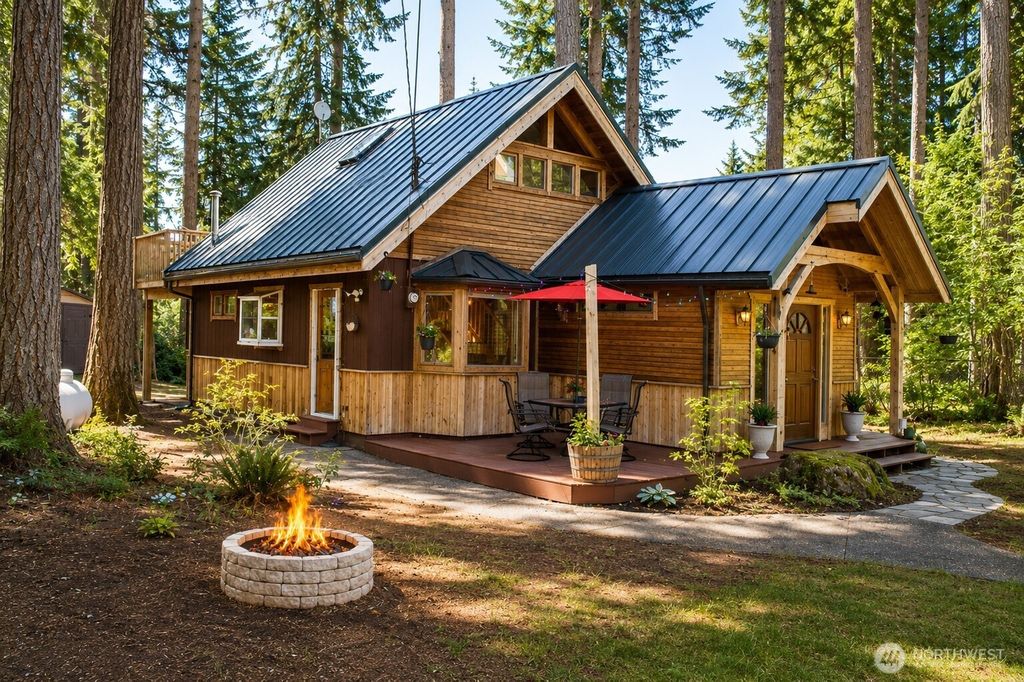19112 19th SW, Lakebay, WA 98349