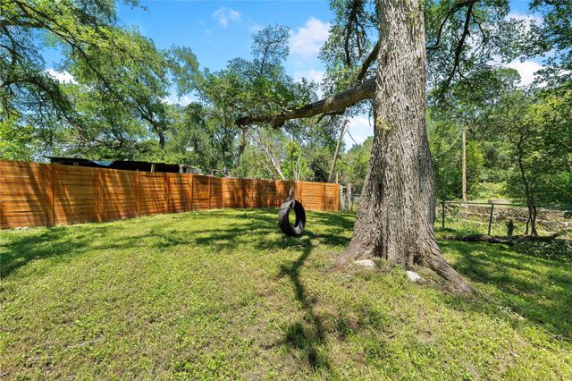 6107 Blarwood DR, Austin, TX 78745