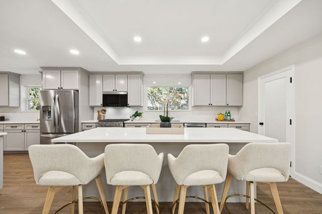 7716 Lone Moor Circle, Dallas, TX 75248