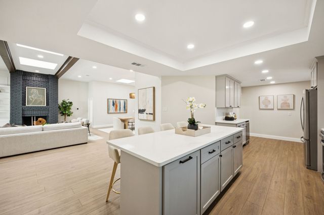 7716 Lone Moor Circle, Dallas, TX 75248