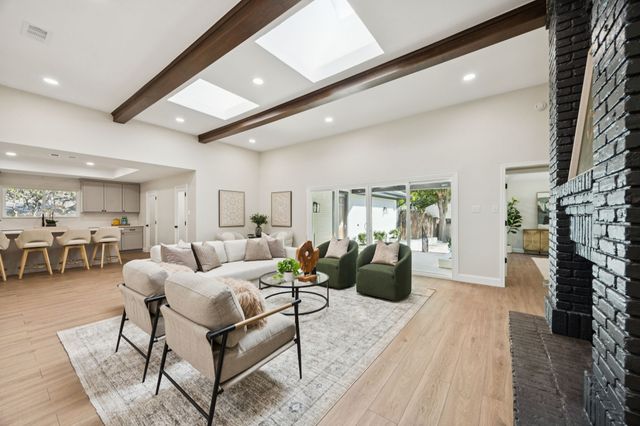 7716 Lone Moor Circle, Dallas, TX 75248