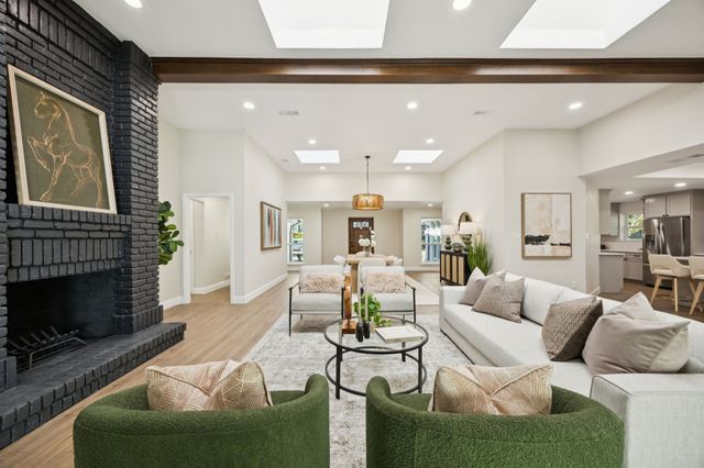 7716 Lone Moor Circle, Dallas, TX 75248