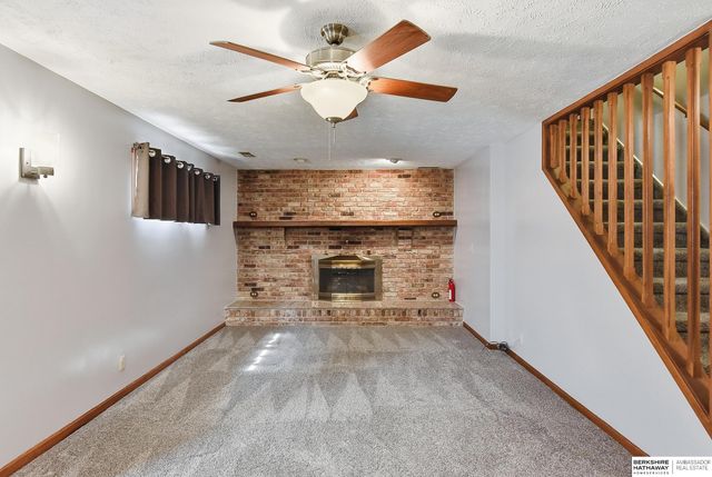 4618 Primrose Lane, Omaha, NE 68157