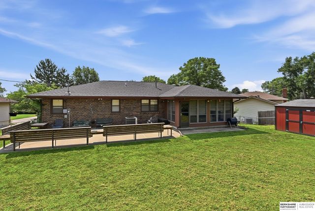 4618 Primrose Lane, Omaha, NE 68157