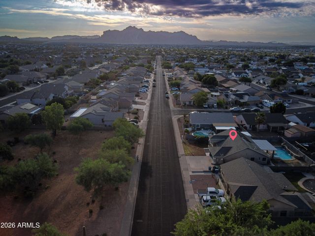 10851 E CHOLLA Road, Mesa, AZ 85207