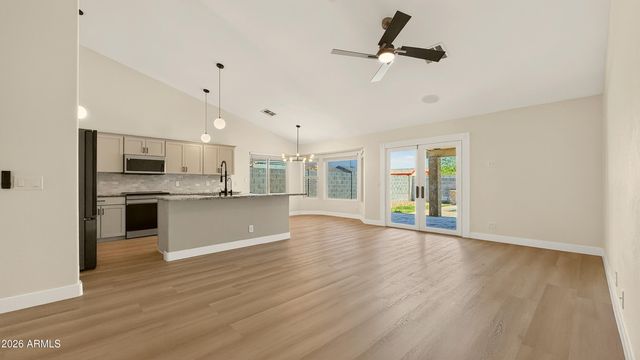 10851 E CHOLLA Road, Mesa, AZ 85207