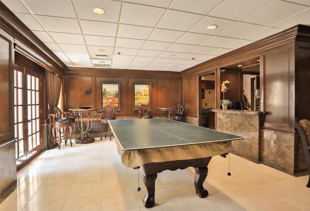 3525 Sage Road 1111, Houston, TX 77056